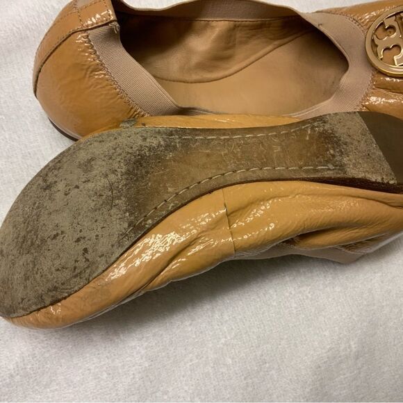 Tory Burch Caroline Ballet Flats Women’s Size 7M Beige Patent Leather - Picture 5 of 9